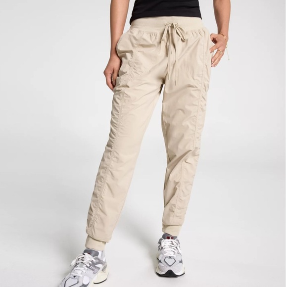 CALIA by Carrie Underwood Pants - CALIA by Carrie Underwood Effortless Nyluxe Jogger Khaki Sand Size Medium 28”